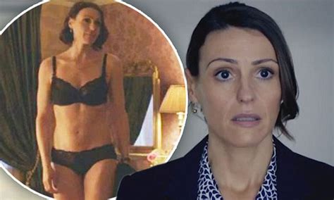 Suranne Jones Strips Off For New Series Of Doctor Foster Daily Mail Online