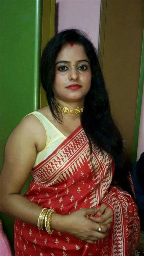 Aunty Saree Top 20 Very Stunning Pics Of Namitha In Saree Indian Red Saree Aunty With Young