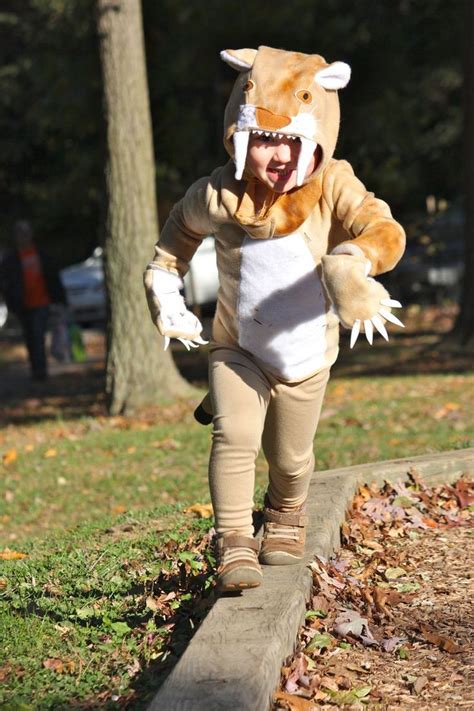Saber Toothed Tiger Costume Made By Me Buzzmills Pinterest