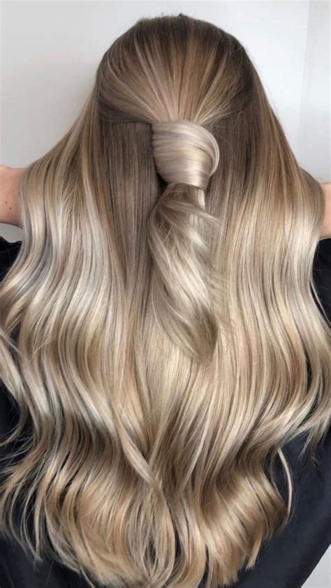 The Recipe For The Perfect Vanilla Blonde In 2020 Blonde Hair With