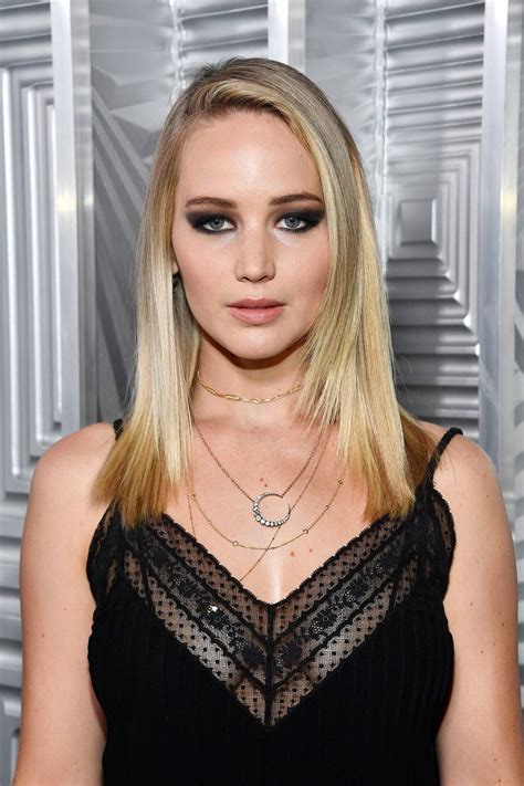 Jennifer Lawrence Talks Sexual Harassment In Hollywood Glamour Uk