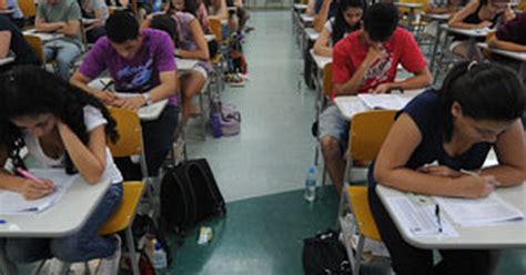 g1 fuvest divulga lista de aprovados para a 2ª fase do vestibular 2012 notícias em educação
