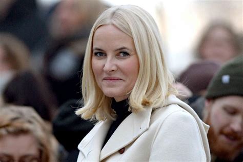 <private> prinz von norwegen (geb. Mette-Marit von Norwegen: Erstes Foto nach Operation | GALA.de