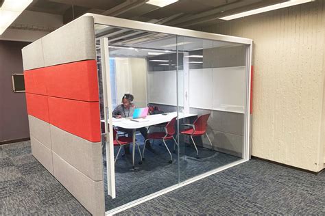 Milners Fifth Floor Refreshed With New Study Pods News Illinois State