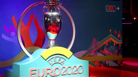 Finden sie bei uns die neuesten euro 2020 trikots und trainingsbekleidungen inklusive der offiziellen beflockungen. EM 2021 statt EM 2020: Auslosung, Spielplan, Tickets ...