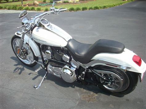 It is smokey gold pearl and vivid black in color and powered by a 1450cc (88) fuel injected engine and 5 speed transmission. 2005 Harley-Davidson Softail DEUCE Standard for sale on ...