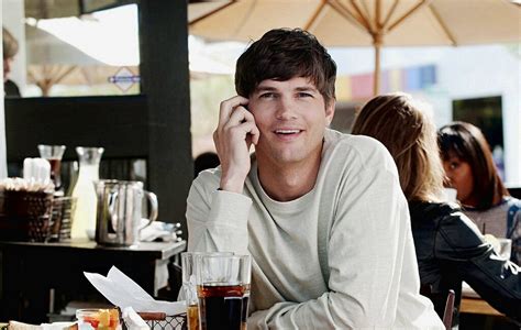 Ashton Kutcher No Strings Attached From What Its Really Like To Shoot A Sex Scene E News