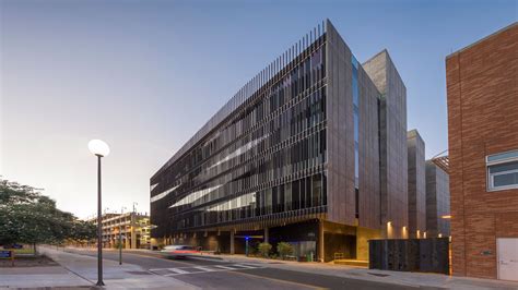 Sustainability Refined: The Importance of Modern, Energy-Efficient Façade Design | IGS