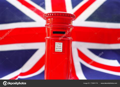 ¿buscas una buena oferta en londres inglaterra bandera? Buzón de correos de Londres en bandera Reino Unido — Foto ...