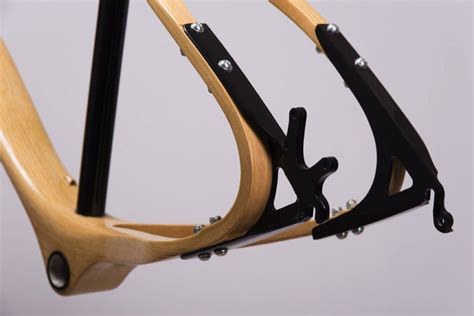 Jan Workshop Shapes A New Wooden Bike With Stunning Continuous Beam