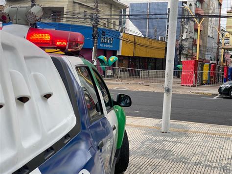 Ruas Do Centro De Manaus São Bloqueadas E Pm Am Faz Segurança Imediato A Informação Na Hora