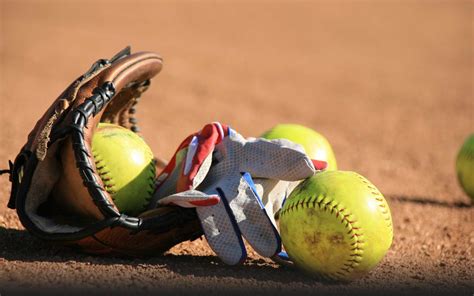Softball Wallpapers (52+ images)