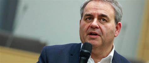« pourquoi je suis candidat ». Xavier Bertrand défend le « zéro charges » pour l'embauche ...