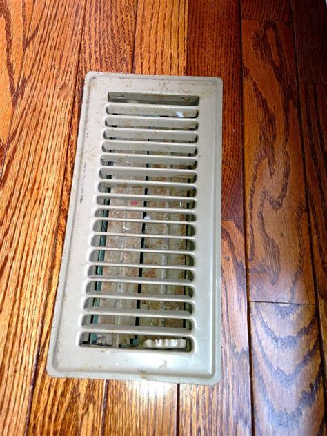 Maybe you would like to learn more about one of these? Easy Cheap Fix/look for Old Air Duct Vent | Vent covers ...