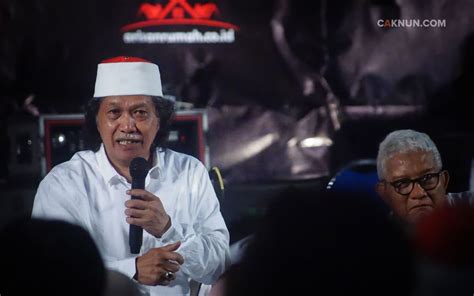 Masih banyak sekali alat pertanian yang bisa membantu para petani untuk menggarap mulai dari. Maiyahan Transformatif: Belajar Ilmu Meringankan Diri ...