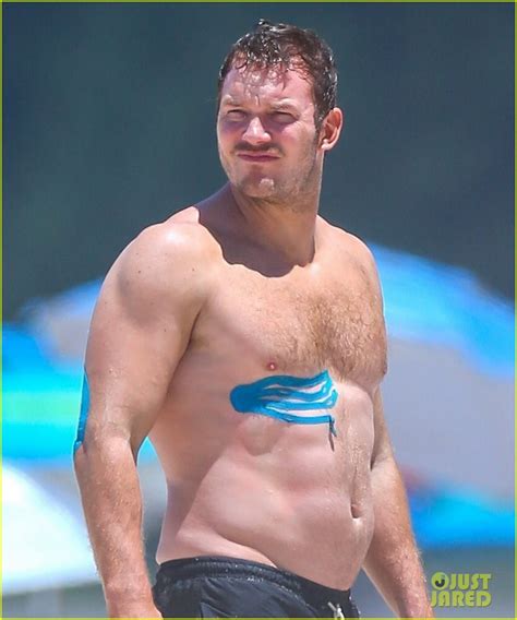 Chris Pratt Goes Shirtless In Hawaii Wears Athletic Tape On His Muscles Photo Chris