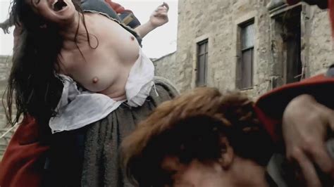 Naked Laura Donnelly In Outlander