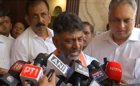 Karnataka Election Results 2023 Congresss Dk Shivakumar Weeps Says Cant Forget Sonia Gandhi