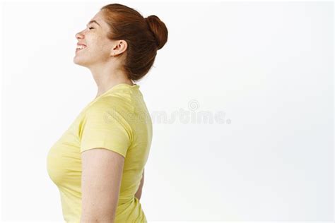 Happy Chubby Woman In Fitness Clothes Rear View Redhead Girl In Workout Outfit Turn At Camera