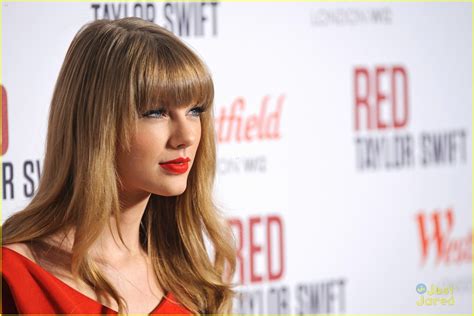 Full Sized Photo Of Taylor Swift Westfield Lights London 17 Taylor