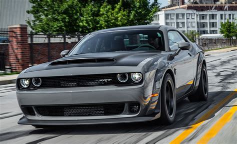 The dodge demon specs are impressive, as it is the fastest and most powerful american production car. HPE1000 Dodge Demon in Action with 1.035 HP - Theauto.eu