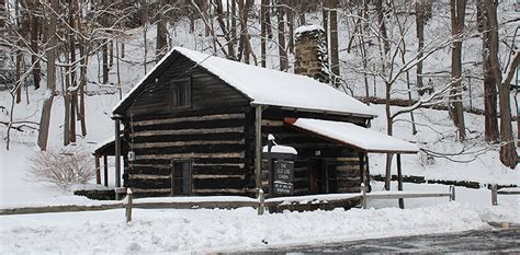 Apartment, house, cottage, flat, land, office, mobile home Old Log Cabin | Mill Creek MetroParks