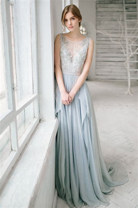 This Is Beautiful Gray Wedding Dress The Top Tart Is Made