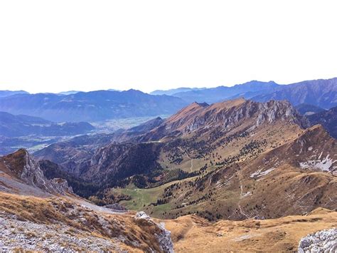 Discover Where To Go Hiking In Northern Italy With This Guide