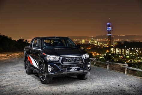 Review The 2019 Toyota Hilux Gr Sport Sadly Disappoints
