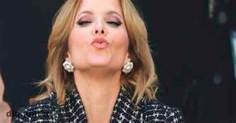 Maybe you would like to learn more about one of these? Lê o comunicado oficial. Cristina Ferreira DEIXA A SIC e ...