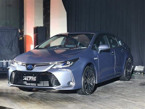 Toyota corolla 2.0 altis v facelift (a)carking * year made: Ini Perbedaan Utama Toyota Corolla Altis Terbaru di ...