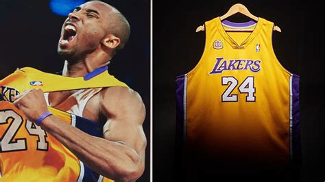 Iconic Kobe Bryant Jersey Sells For 5 8 Mn At Auction Sports Dunya