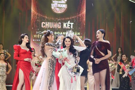 Cô nàng từng góp mặt trong khá nhiều phim truyền hình nổi tiếng đình đám như: Vũ Thị Ngọc Anh đăng quang Hoa hậu Doanh nhân Việt Nam ...