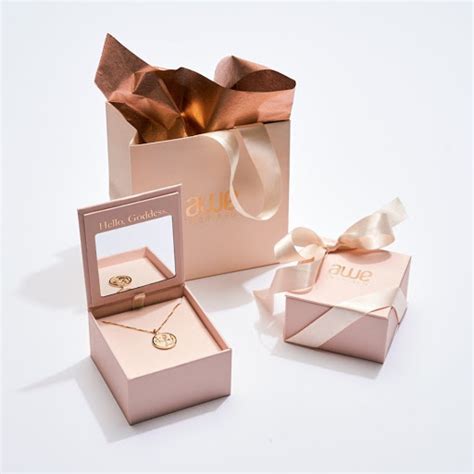 5 Top Custom Jewelry Packaging Trends Edge2edge