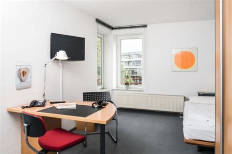 Wohnen in der größten wg hannovers. Studenten-Wohnung(Student-Appartment) in Hannover - WG ...