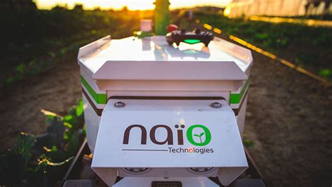 Robot Agriculteur Avec Naïo Technologies Intelligence Artificielle