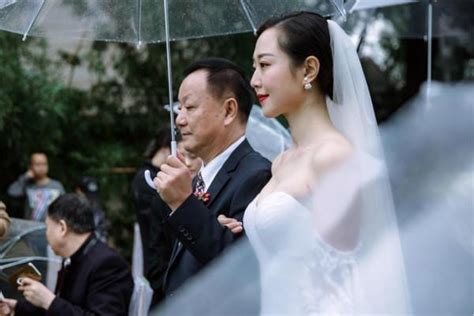 婚礼摄像新娘拍摄婚礼摄像一些经典动作 不可错过的婚礼细节拍摄指南 爱喜匠