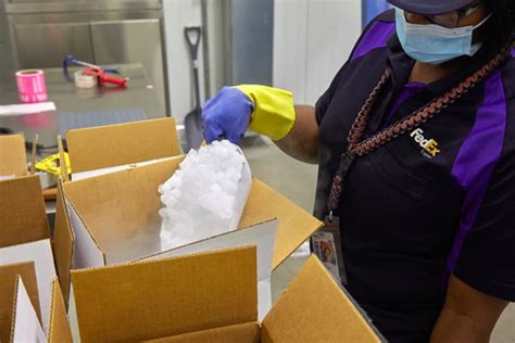 We don't yet know if the pfizer vaccine entirely prevents infection, or whether asymptomatic carriers might still be a cause for concern in the years ahead. Vaccine Covid-19 của Pfizer cấp đông âm 70 độ C được vận ...