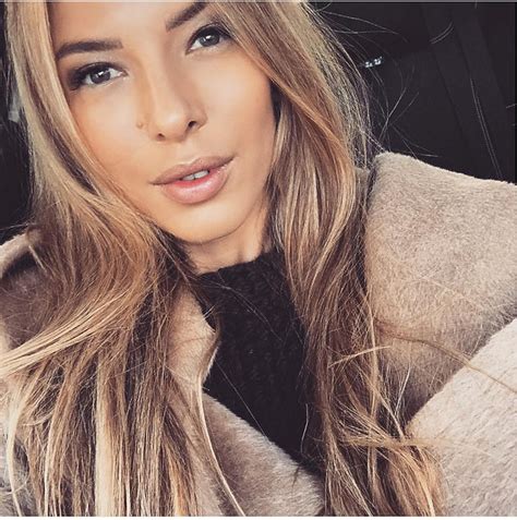 Jeszcze więcej dzień dobry tvn na. Ewa Chodakowska ma nową fryzurę | Viva.pl