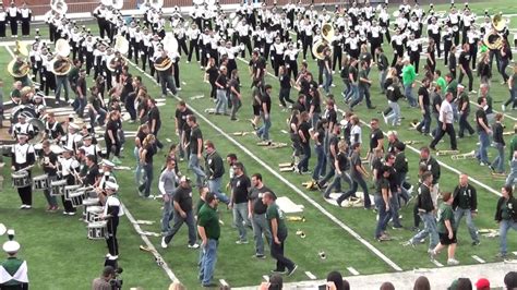 Best of all, gomez will be spreading good tidings before the show. Homecoming Halftime show 2016 with Alumni - YouTube