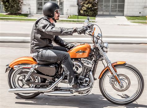 The 2004 model year gave the rider some added. Harley-Davidson XL 1200 V SPORTSTER Seventy-Two 2014 ...