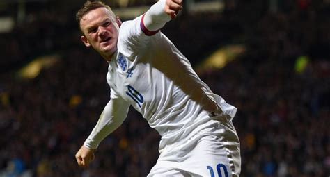 Desde su invención en la inglaterra de mediados del siglo xix, el fútbol se ha convertido en el deporte más popular del mundo. Inglaterra vs. Escocia: doblete de Wayne Rooney en ...