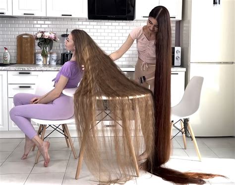 Few Rapunzels Alechka Nasyrova Queen Of Super Long Hair