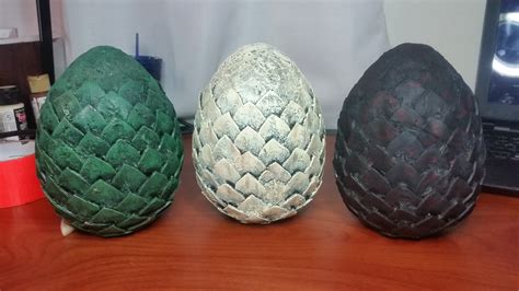 In this video i'll show you how to incubate and hatch a dragon's egg.the egg needs to be kept hot, the easiest way is to place it in a cauldron full of water. Take Back the 7 Kingdoms With These DIY Game of Thrones ...