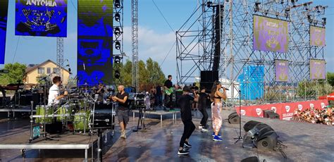 Canalul oficial de youtube europa fm: Antonia este acum la Europa FM Live pe Plajă - VIDEO LIVE ...
