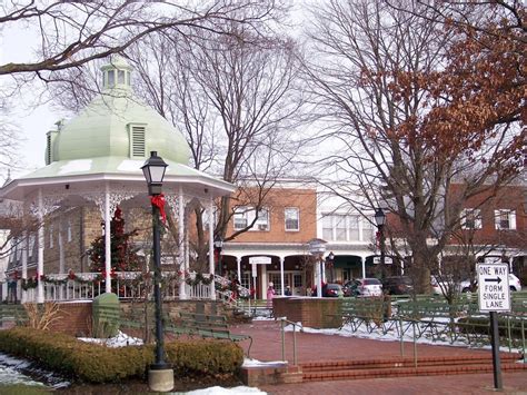 Real Towns Like Stars Hollow From Gilmore Girls Popsugar Smart Living