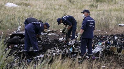 @richardquest #mh17bodies what has become of this world? MH17: Bodies of victims removed from crash site