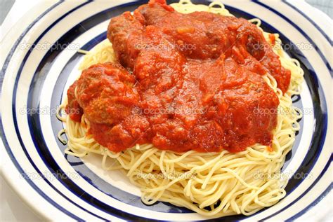 Angel Hair Pasta With Meatballs And Tomato Sauce Stock Photo By ©bandd