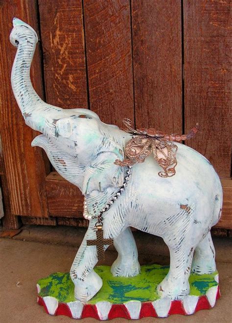 Large Painted Distressed Wood Carving Elephant Statue ... The offered range of elephants is manufactured by our deft professionals who make use of high quality material and advanced tools.