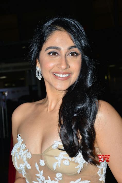 Actress Regina Cassandra Stills From Filmfare Awards South 2018